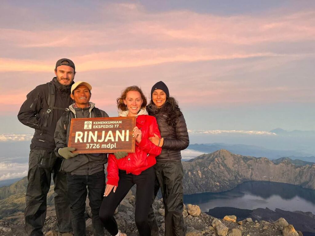 3 Days 2 Nights Summit and Lake